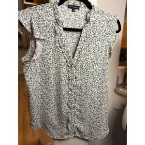 Pleione Green Floral Ruffle Sleeve Blouse Size Small 2-6